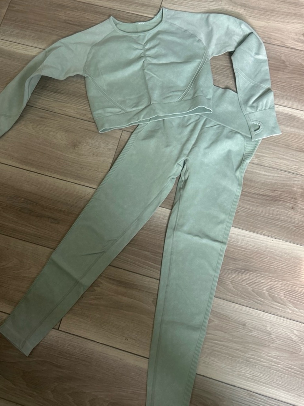 Women's Sage Green High-Waist Leggings & Long-Sleeve Crop Top Set